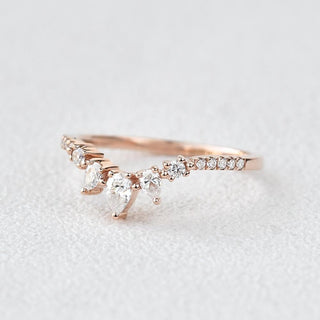 Moissanite engagement rings with minimalist vintage-inspired motifs