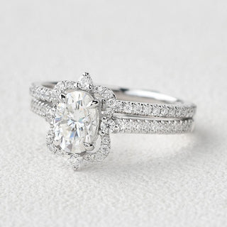 Moissanite engagement rings with cathedral setting