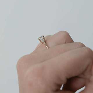 1.05CT Round Three Stone Moissanite Diamond Engagement Ring
