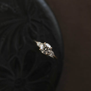 1.05CT Round Three Stone Moissanite Diamond Engagement Ring