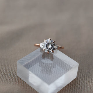 2.1CT  Round Three Stone Moissanite Diamond Engagement Ring