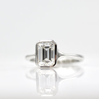 Vintage-inspired princess cut moissanite engagement rings