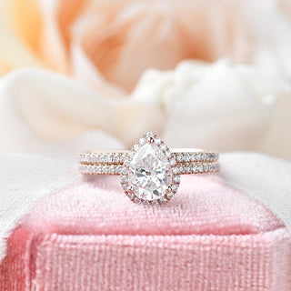 Vintage-inspired engraved moissanite engagement rings with platinum