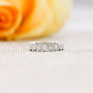 How to clean moissanite ring