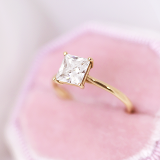 Affordable moissanite jewelry with rings