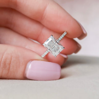Moissanite engagement rings on a budget