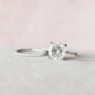 Vintage-inspired oval moissanite engagement rings with yellow gold