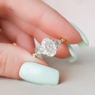 Moissanite engagement rings with free shipping