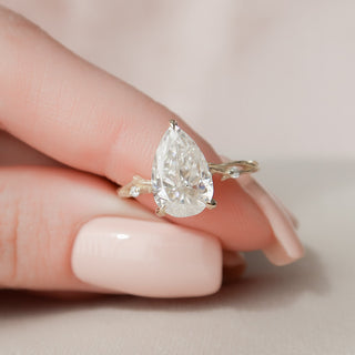 Affordable moissanite jewelry